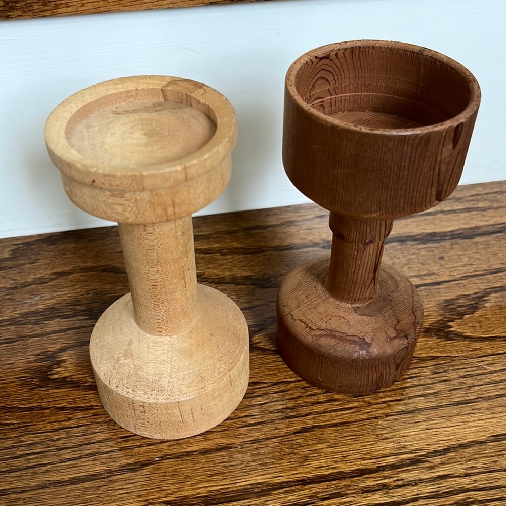 Set of 2 wooden pillar candle holders